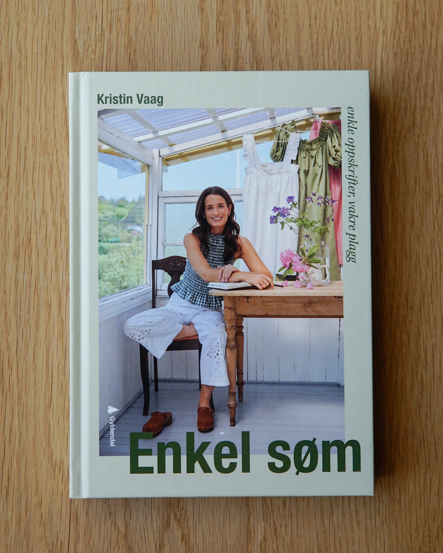 Enkel søm - enkle oppskrifter, vakre plagg